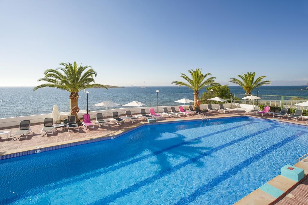 Cheap Hotels in Ibiza - Save up to 60% on 2 and 3-star hotels