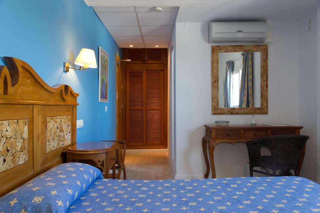 Cheap Hotels in Ibiza - Save up to 60% on 2 and 3-star hotels