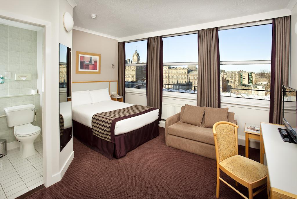 Cheap Hotels in Edinburgh Cheaprooms.co.uk